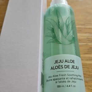 Jeju Aloe Fresh Soothing Mist - Green